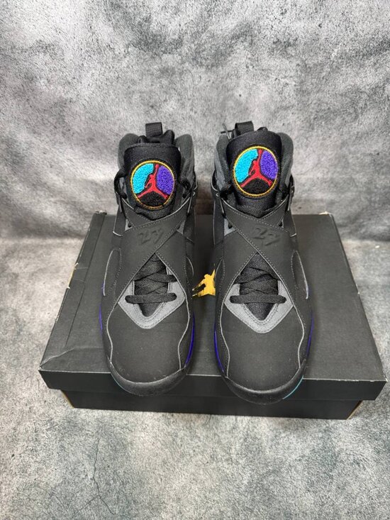Size 9.5 | Jordan 8 Aqua With Box | Pre-Owned main image 5